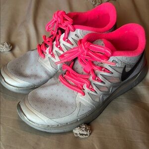 Nike Women's Gray and Pink Running Shoes size 4y